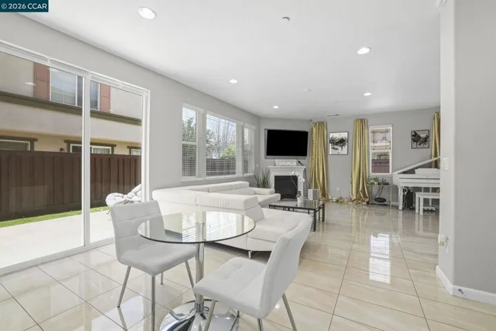 2273 Toscana Dr, Pittsburg, California 94565