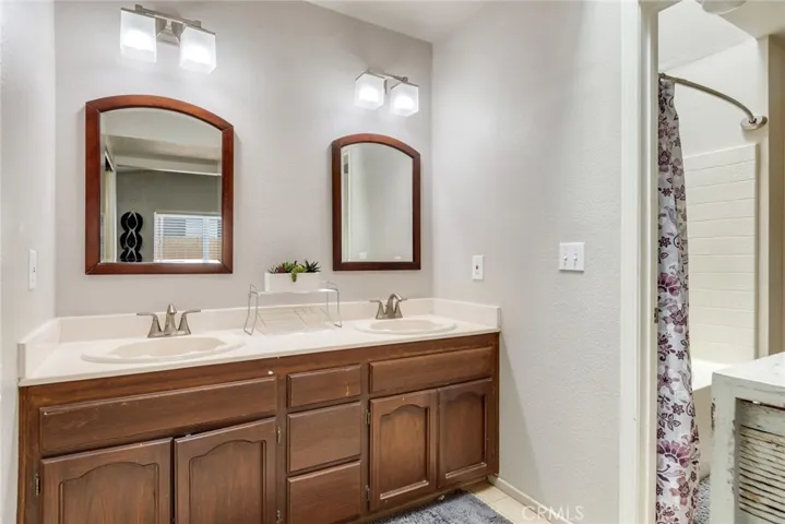 16074 Union Avenue, Lake Elsinore, California 92530