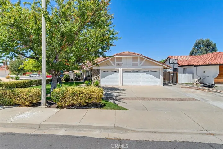 16074 Union Avenue, Lake Elsinore, California 92530