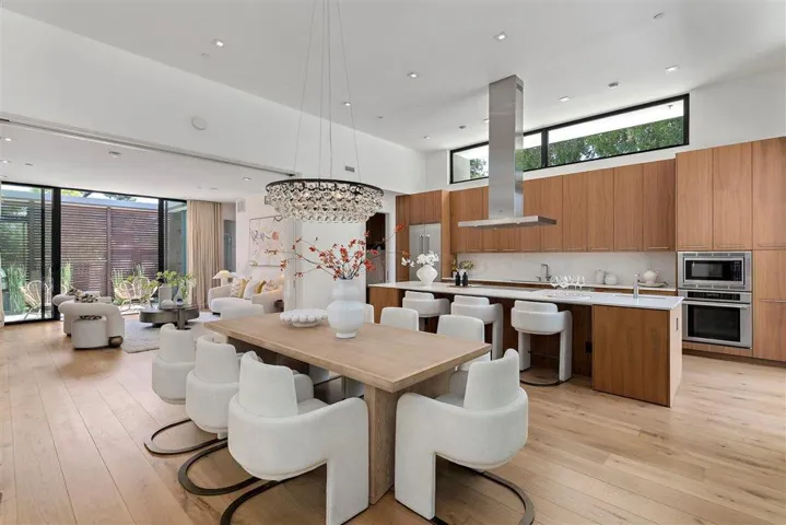 840 Los Altos Avenue, Los Altos, California 94022