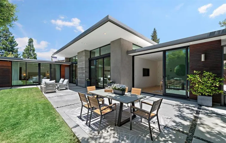 840 Los Altos Avenue, Los Altos, California 94022