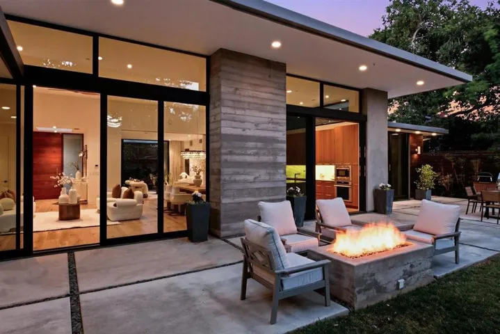 840 Los Altos Avenue, Los Altos, California 94022