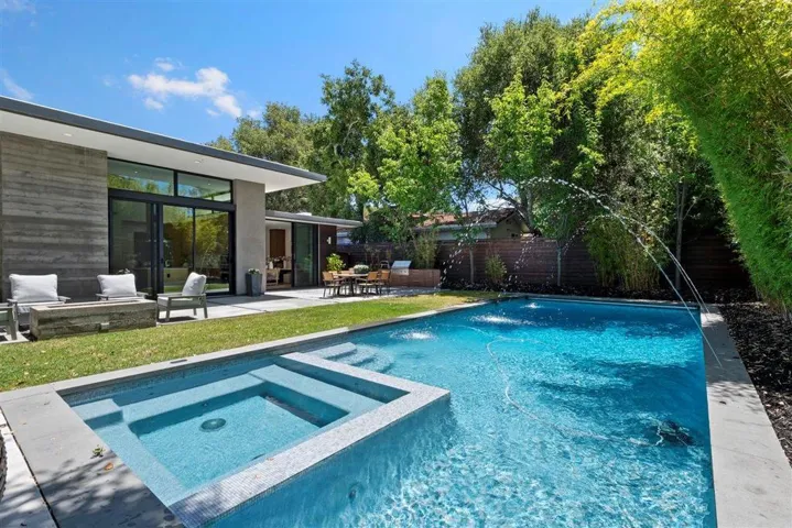 840 Los Altos Avenue, Los Altos, California 94022