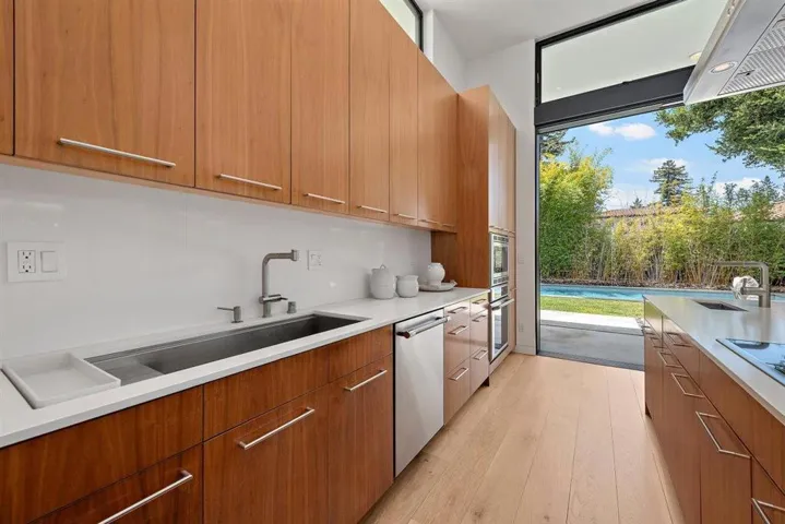 840 Los Altos Avenue, Los Altos, California 94022