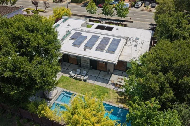 840 Los Altos Avenue, Los Altos, California 94022