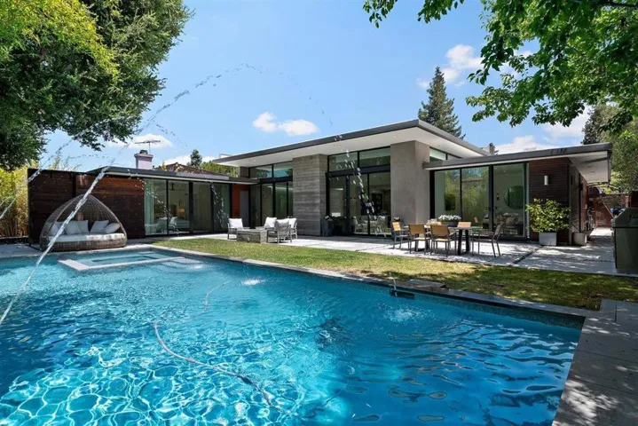 840 Los Altos Avenue, Los Altos, California 94022