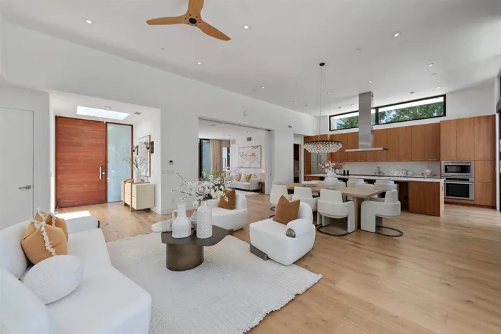 840 Los Altos Avenue, Los Altos, California 94022