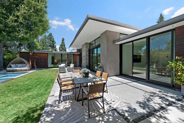 840 Los Altos Avenue, Los Altos, California 94022