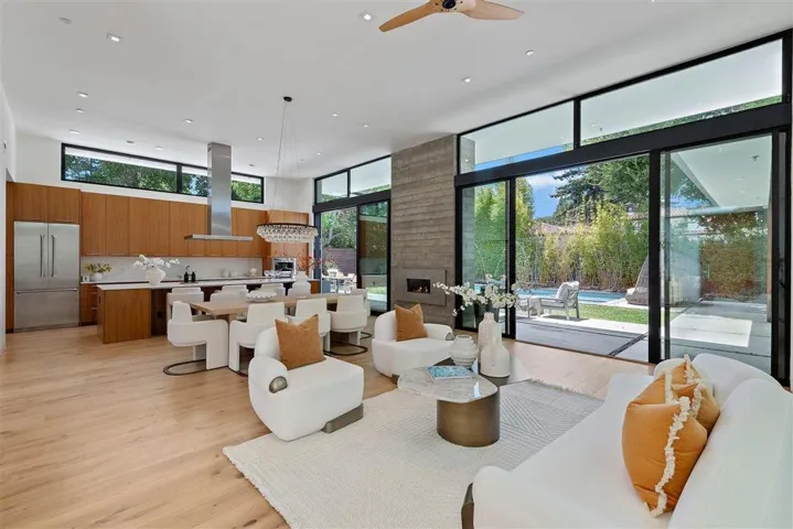 840 Los Altos Avenue, Los Altos, California 94022