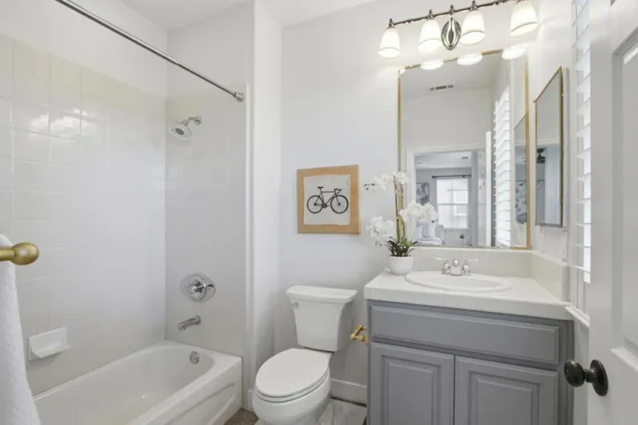 2400 Plateau Drive, San Jose, California 95125