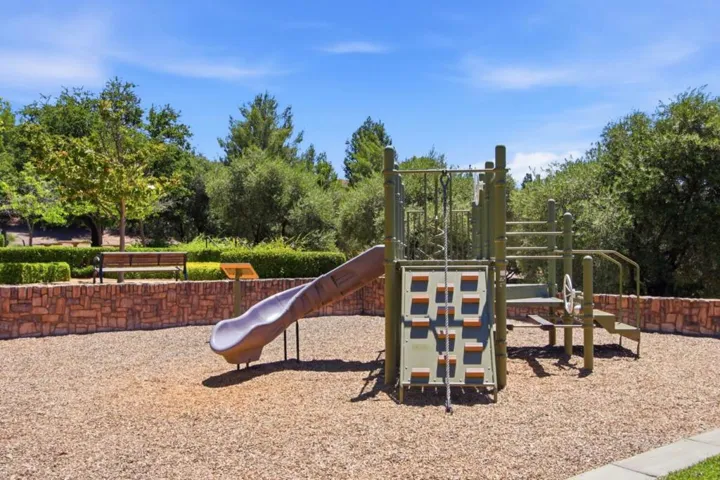 2400 Plateau Drive, San Jose, California 95125