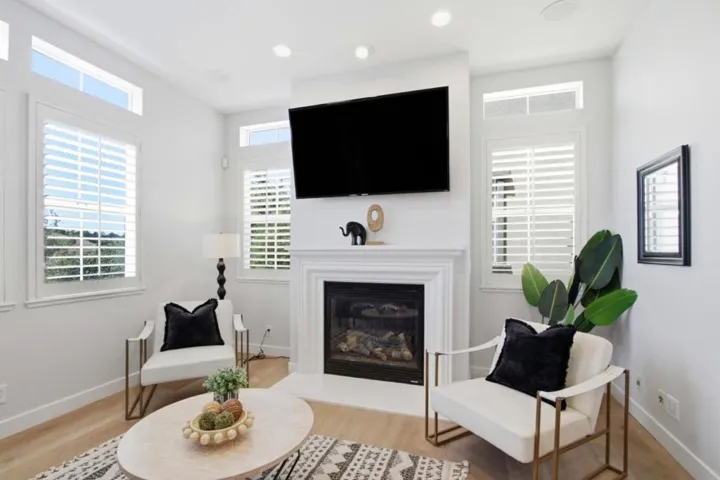 2400 Plateau Drive, San Jose, California 95125