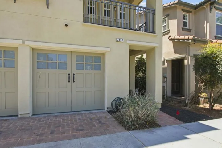 2400 Plateau Drive, San Jose, California 95125