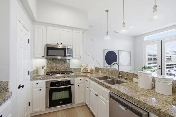 2400 Plateau Drive, San Jose, California 95125