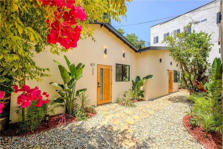 811 N Vendome Street, Los Angeles, California 90026