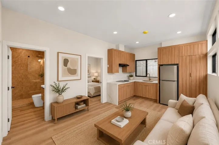 811 N Vendome Street, Los Angeles, California 90026