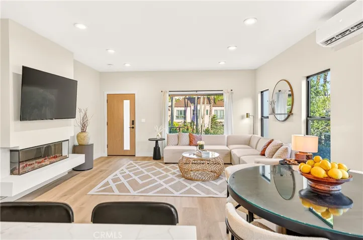 811 N Vendome Street, Los Angeles, California 90026