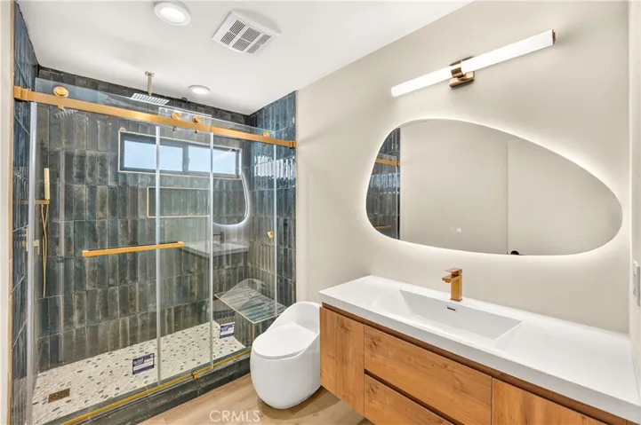 811 N Vendome Street, Los Angeles, California 90026