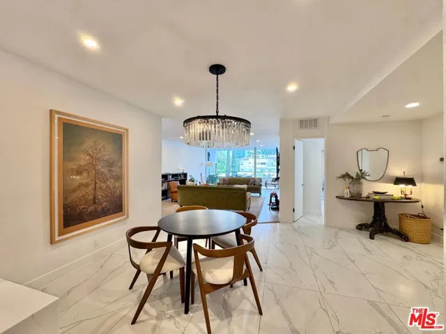 1100 Alta Loma Road 902, West Hollywood, California 90069