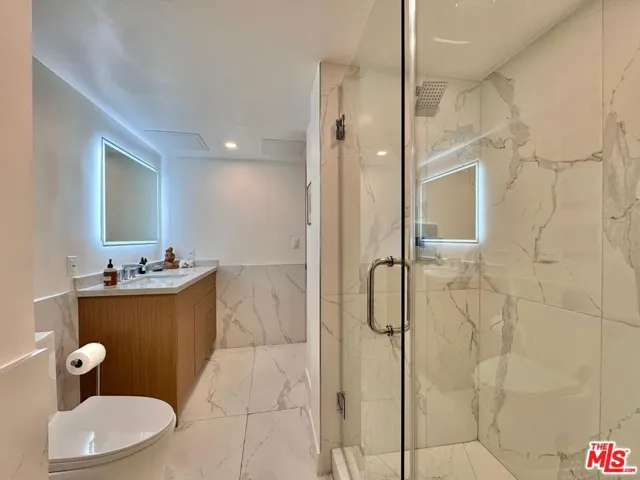 1100 Alta Loma Road 902, West Hollywood, California 90069