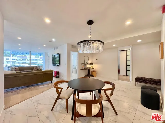 1100 Alta Loma Road 902, West Hollywood, California 90069