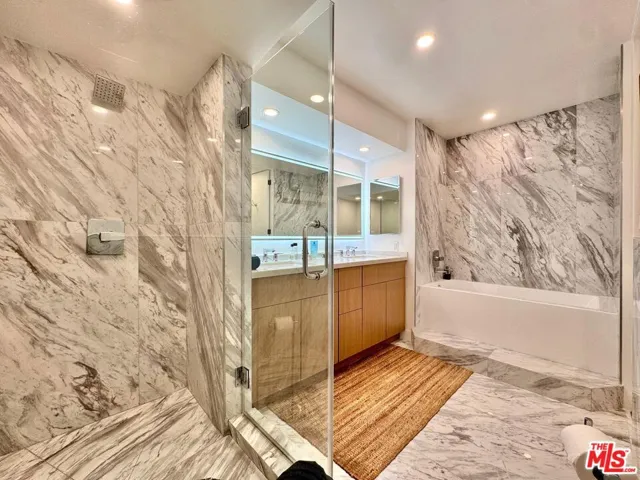 1100 Alta Loma Road 902, West Hollywood, California 90069