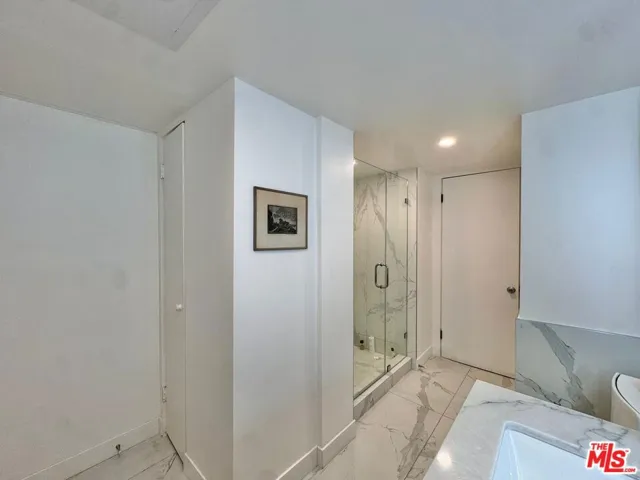 1100 Alta Loma Road 902, West Hollywood, California 90069