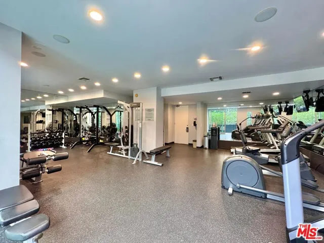 1100 Alta Loma Road 902, West Hollywood, California 90069