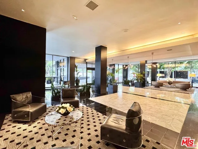 1100 Alta Loma Road 902, West Hollywood, California 90069