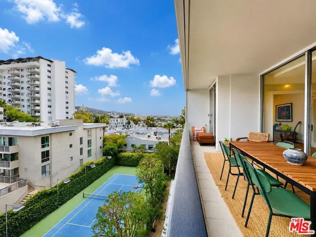 1100 Alta Loma Road 902, West Hollywood, California 90069