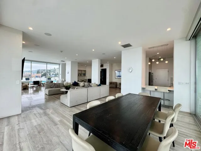 1100 Alta Loma Road 902, West Hollywood, California 90069