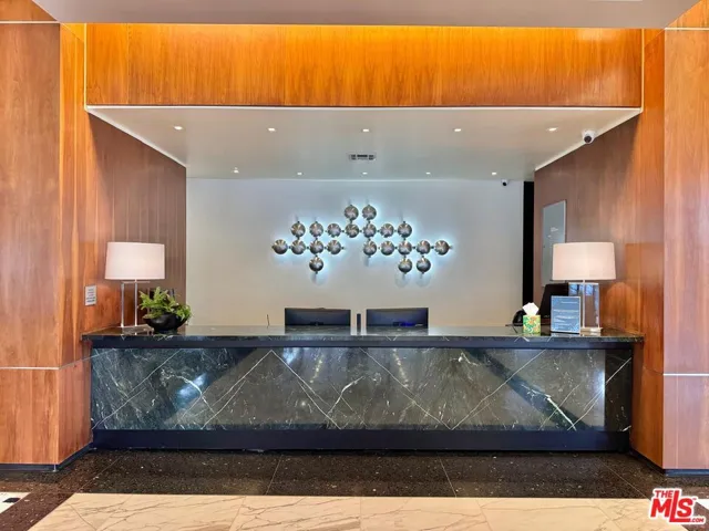 1100 Alta Loma Road 902, West Hollywood, California 90069