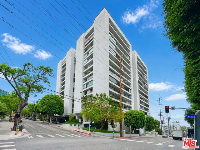 1100 Alta Loma Road 902, West Hollywood, California 90069