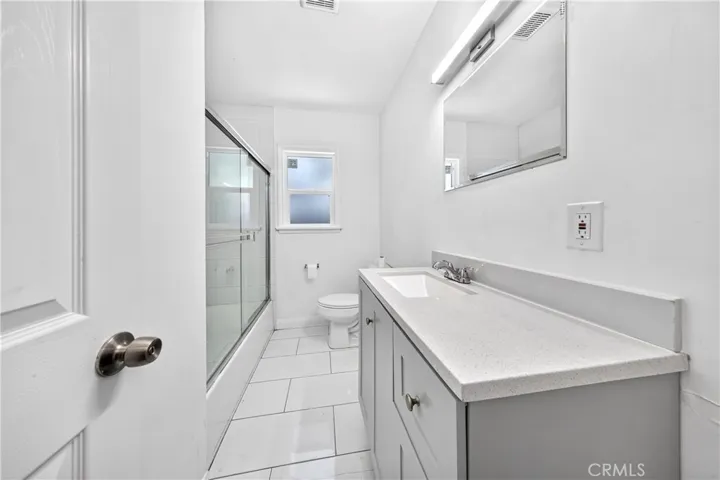 9959 Wisner, San Fernando, California 91345