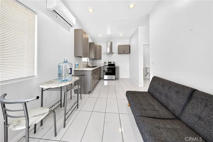 9959 Wisner, San Fernando, California 91345