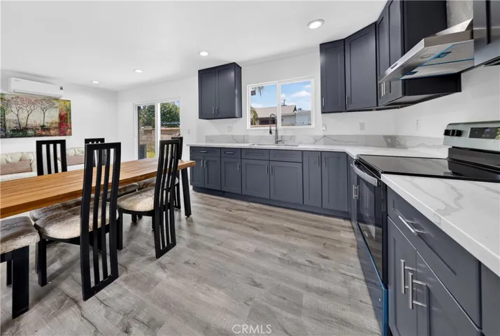 9959 Wisner, San Fernando, California 91345