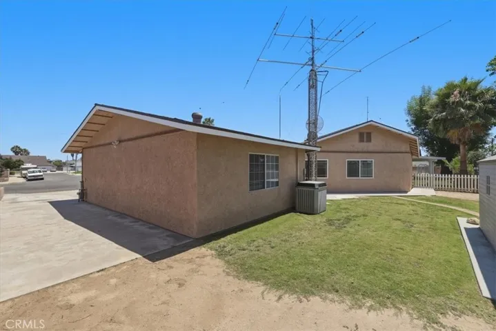 Back of Garage/Side Yard
