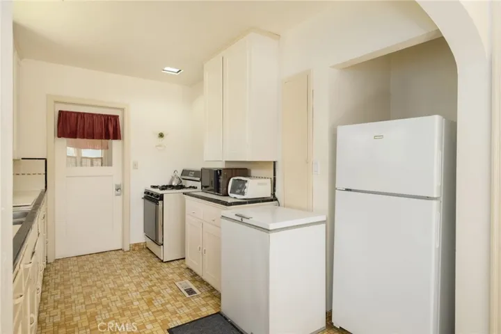 1845 N Arthur, Fresno, California 93705