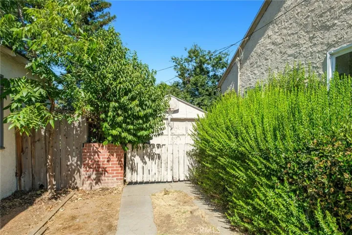 1845 N Arthur, Fresno, California 93705