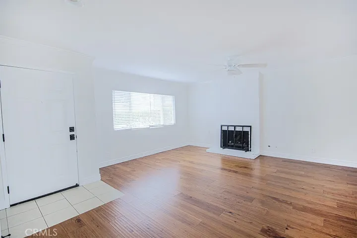 121 Lisa Lane A, Costa Mesa, California 92627