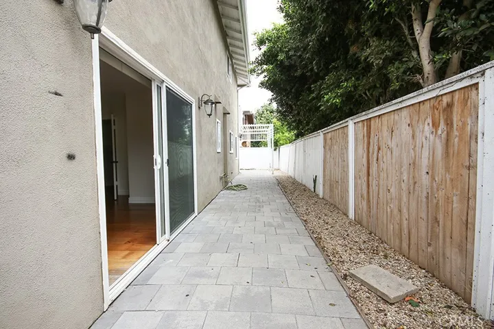 121 Lisa Lane A, Costa Mesa, California 92627