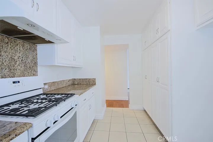 121 Lisa Lane A, Costa Mesa, California 92627