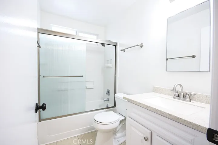 121 Lisa Lane A, Costa Mesa, California 92627