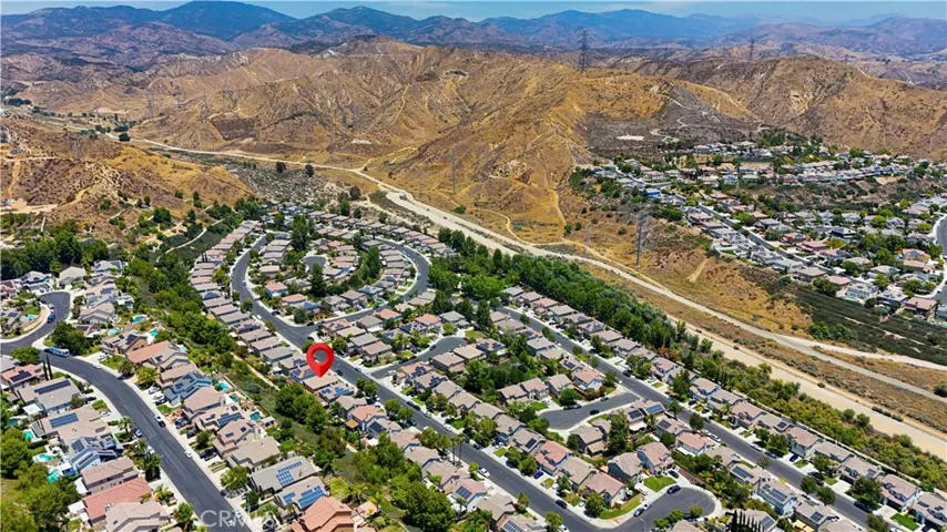 28549 Silverking Trail, Saugus, California 91390