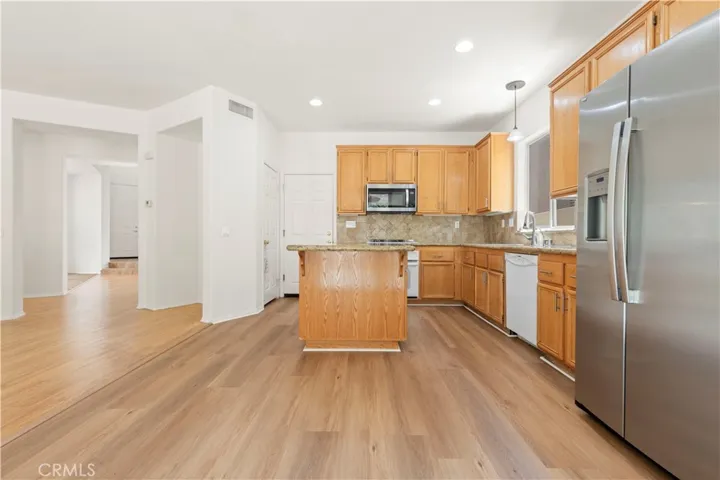 28549 Silverking Trail, Saugus, California 91390