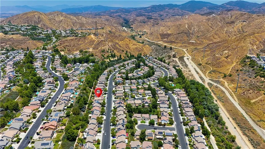 28549 Silverking Trail, Saugus, California 91390