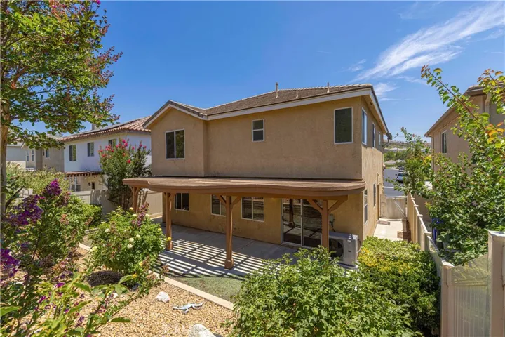28549 Silverking Trail, Saugus, California 91390