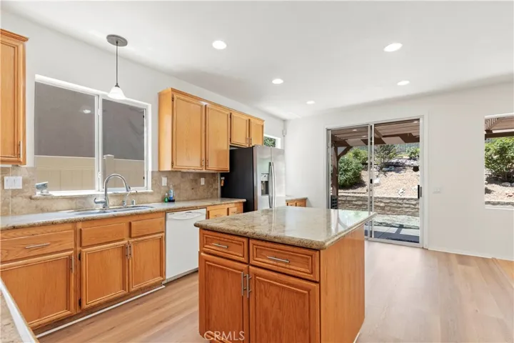 28549 Silverking Trail, Saugus, California 91390