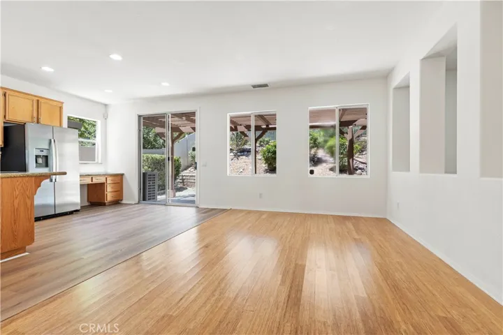 28549 Silverking Trail, Saugus, California 91390