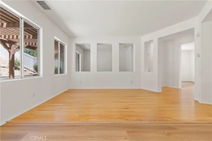 28549 Silverking Trail, Saugus, California 91390